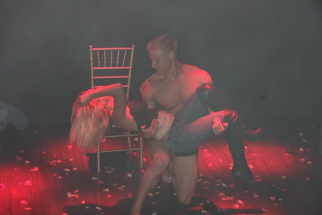 La Folie Rouge Cloture Part 1